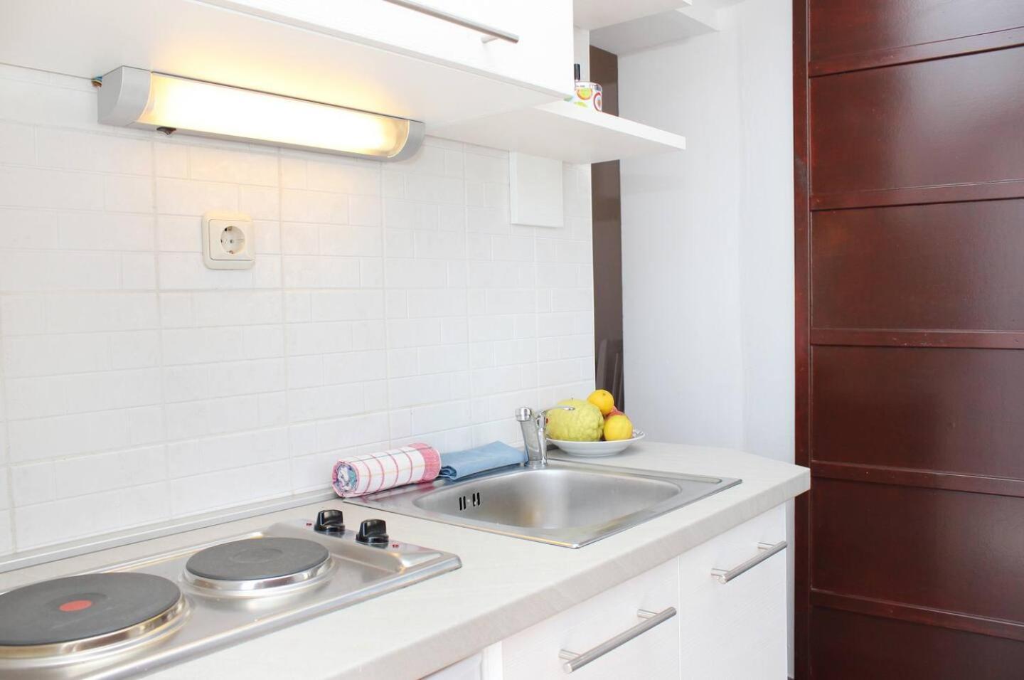 Apartment In Stone House On Seaside Kaštela Buitenkant foto