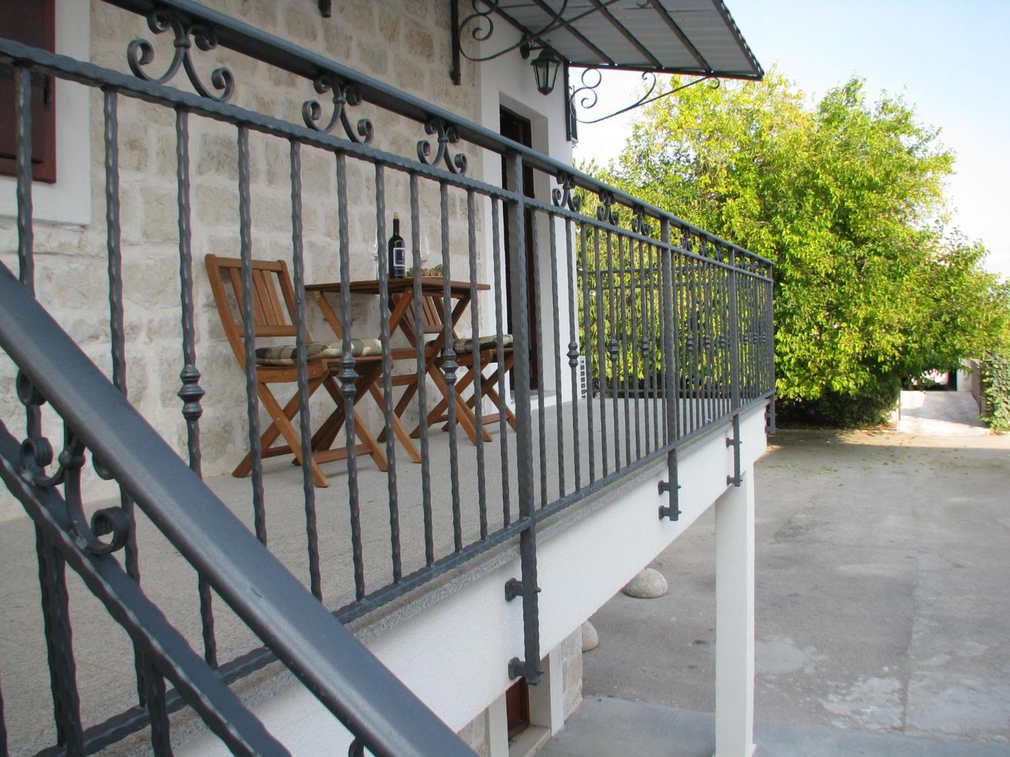 Apartment In Stone House On Seaside Kaštela Buitenkant foto